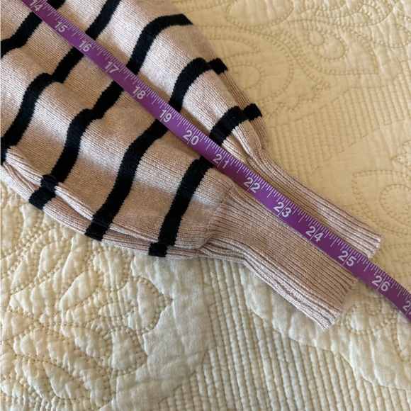 Super soft striped tan and black mock neck sweater women's L - Picture 3 of 8